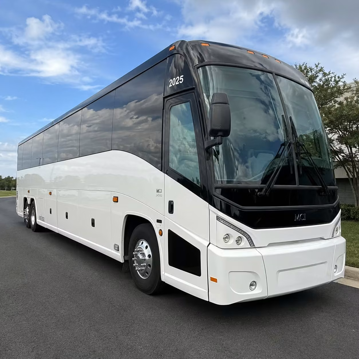 conference and convention shuttle bus rentals in virginia beach